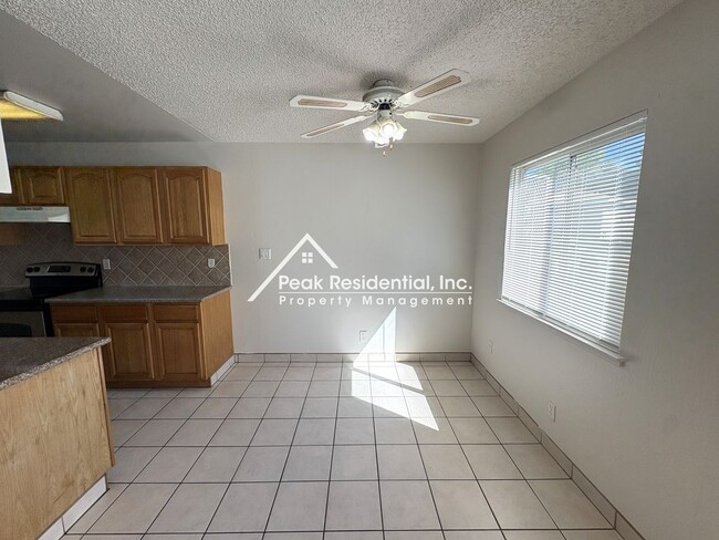 Photo - Charming 2 bedroom 1 bathroom Apartment! Unit 2