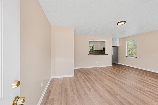 Photo - 217 Tanglewood Dr