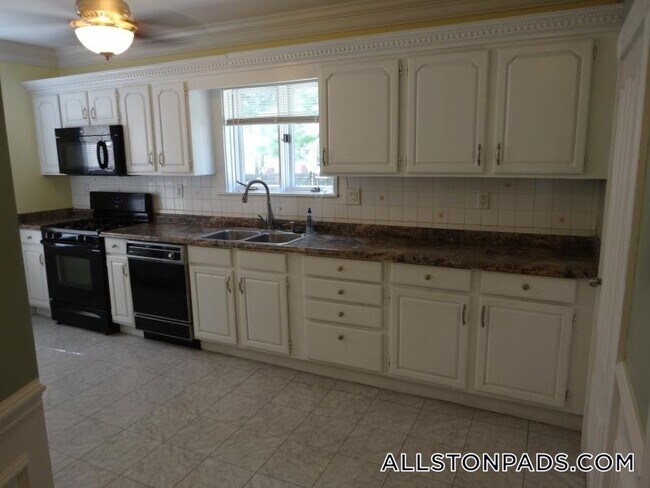 Photo - 57 Riverdale St Unidad 1