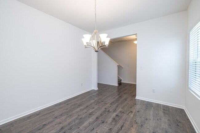 Photo - EAUTIFUL NEW 3 Bedroom Townhome in Bonterr...