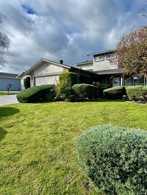 Photo - 28 Crosby Ct