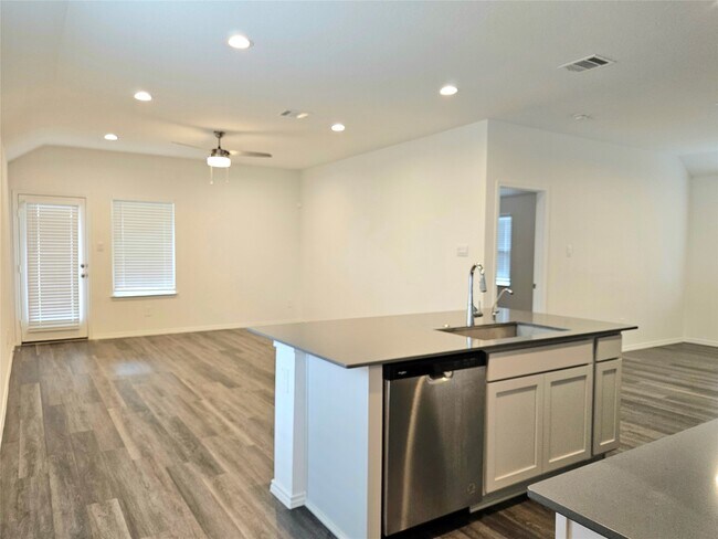 Photo - 4901 Pismo Ray Dr