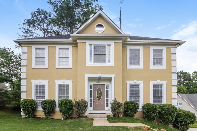 Building Photo - 1484 Yorktown Dr NW Rental