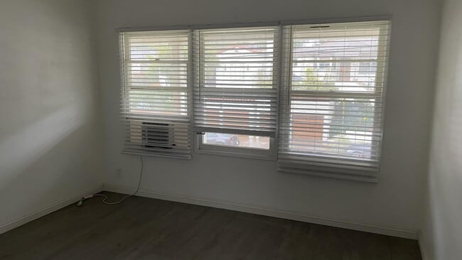 Photo - Silverlake Garden Apartments
