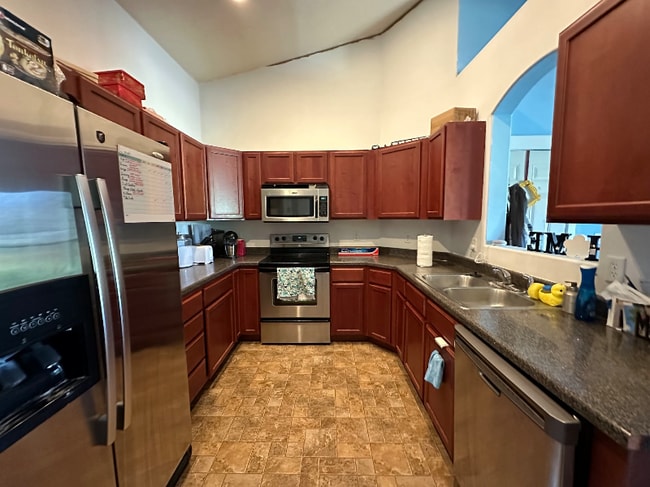 Photo - 193 W Springview Dr