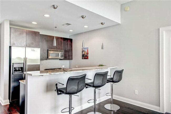 Photo - 905 Juniper St NE Unit 802