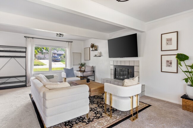 Photo - 901 Rockwall Dr