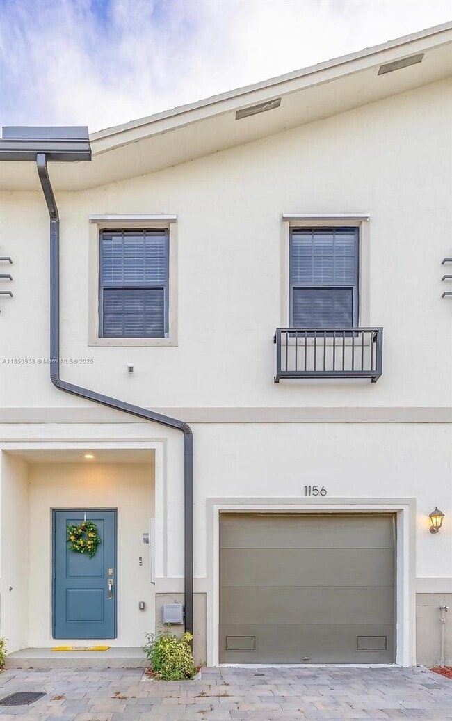 Building Photo - 1156 SW 6th Ct Rental