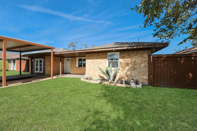 Photo - 8925 Homewood Ln