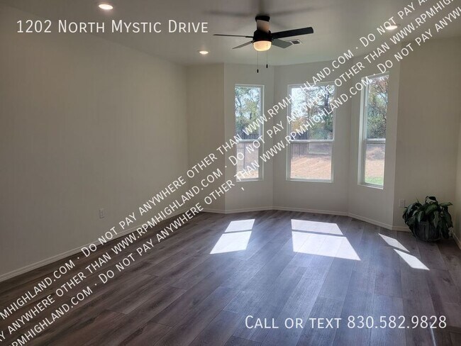 Photo - 1202 Mystic Dr