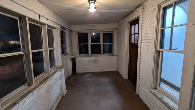 Photo - Charming 3 bedroom/1 bath home in the heart of Akron!