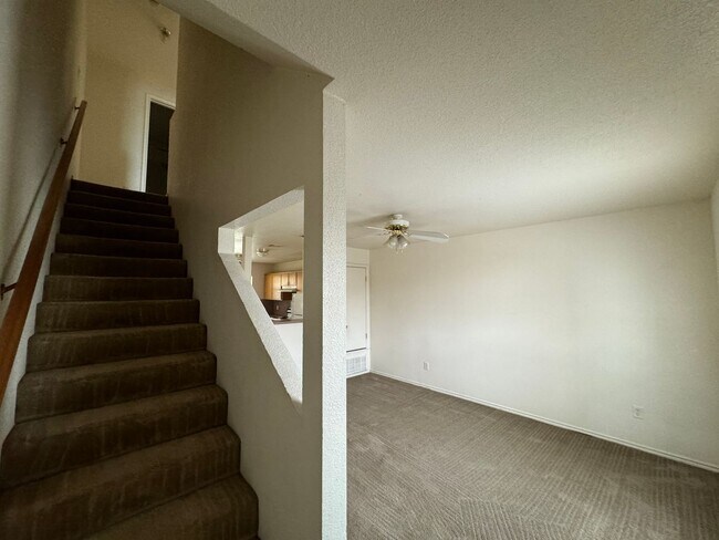 Photo - 4410 Sylvia Dr Unidad Apt D