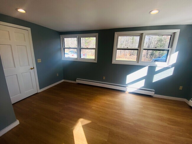 living room - 34 Allen Rd Unit 2