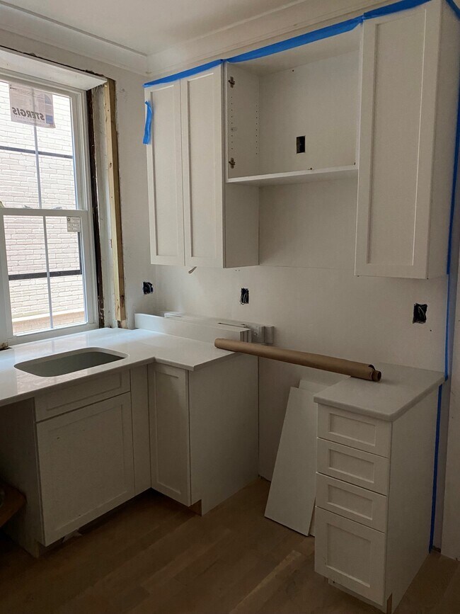 Building Photo - 47 Englewood Ave Unit 1 Rental