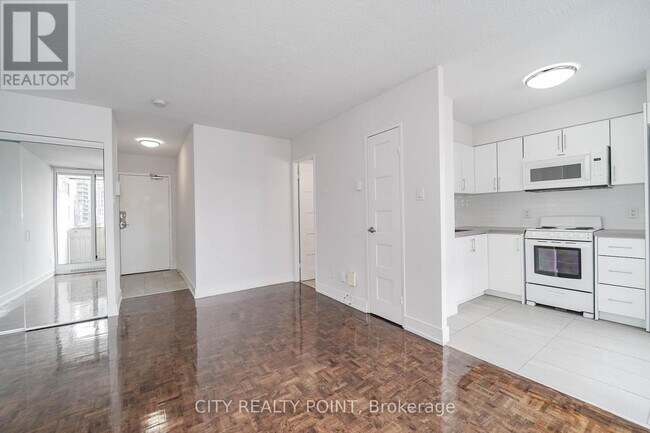 Photo - 33 Isabella St Unit 1916