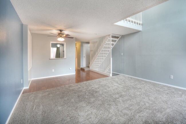 Photo - 464 W Rockrimmon Blvd