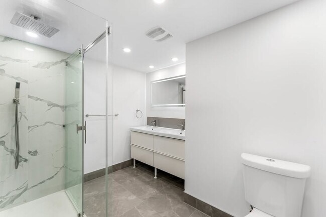 Photo - 2630-2632 Rue Modugno