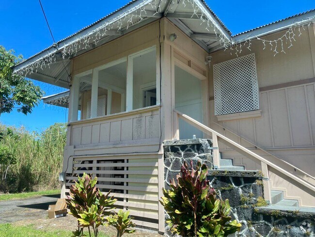 Building Photo - 15-2527 Keaau-Pahoa Hwy Rental