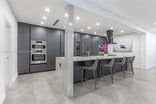 Photo - 1331 97th St