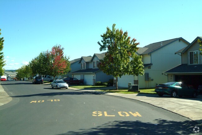 Photo - Townhomes at Mountain View - Valley Avenue