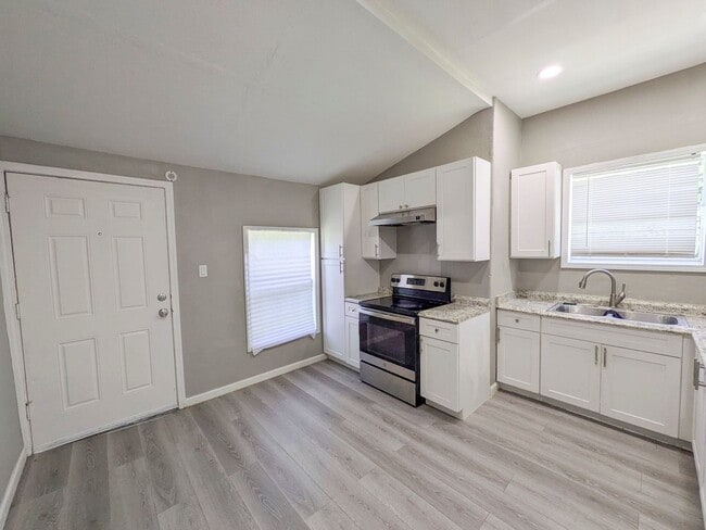 Photo - 1478 Johns St Unit 1478 Johns St - 2-RTR 07/17/26
