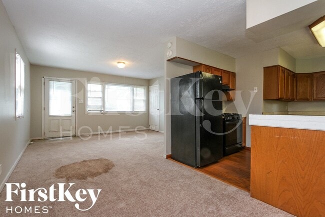 Photo - 1907 E Martin St