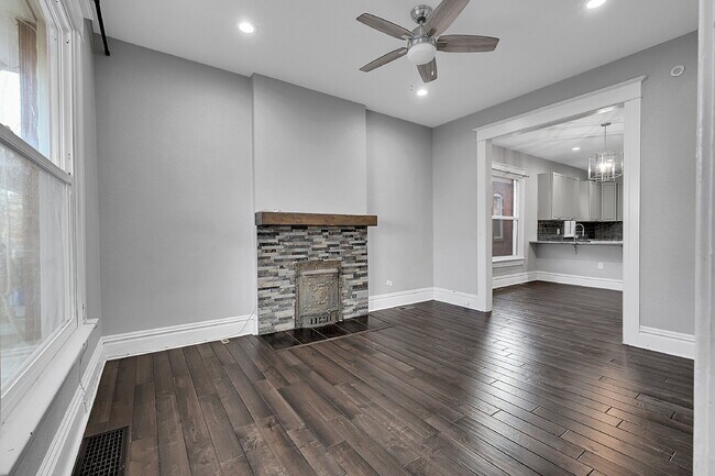 Photo - $3,240.95, $300 off the first month's rent, 4 Beds - 2 Bath, Single Family Home in Denver with Wa...