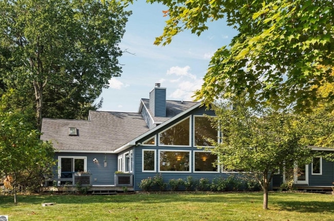 Building Photo - 7878 Outer Dr S Rental