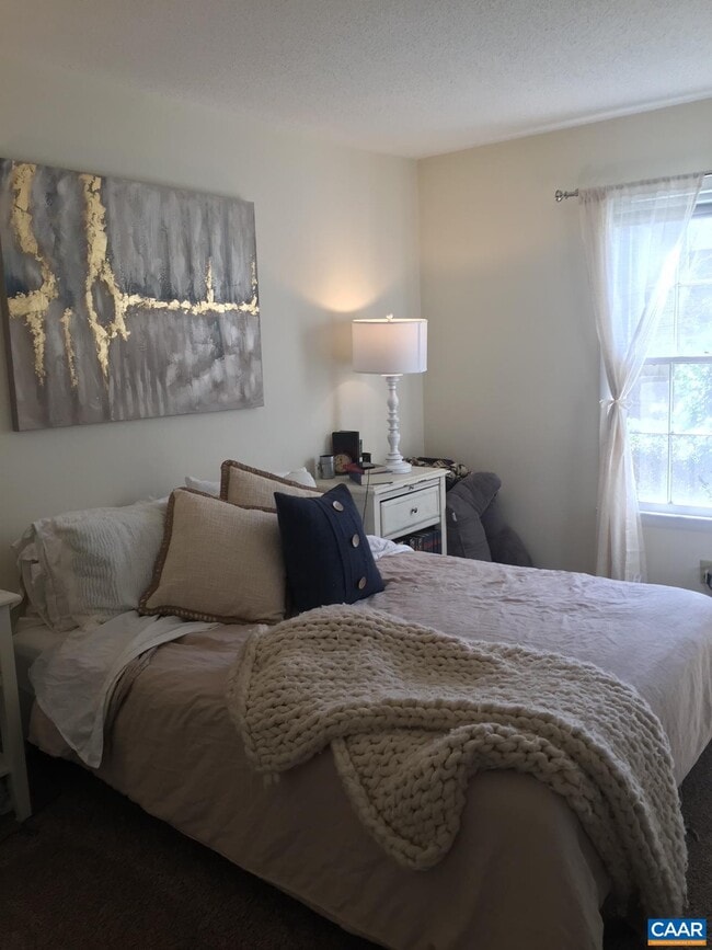 Photo - 2527 HYDRAULIC Rd Unit 56