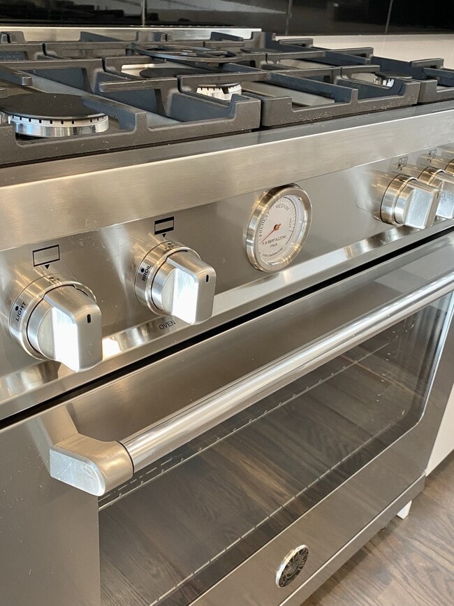 Photo - 4638 Kentucky Ave