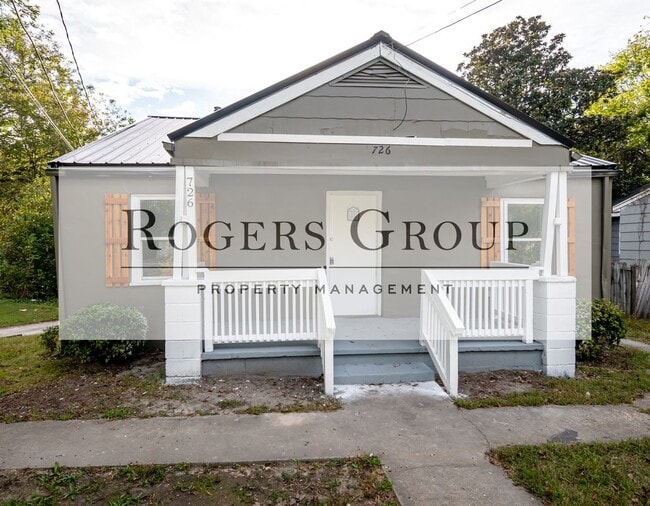 Building Photo - 726 E Andrews Ave