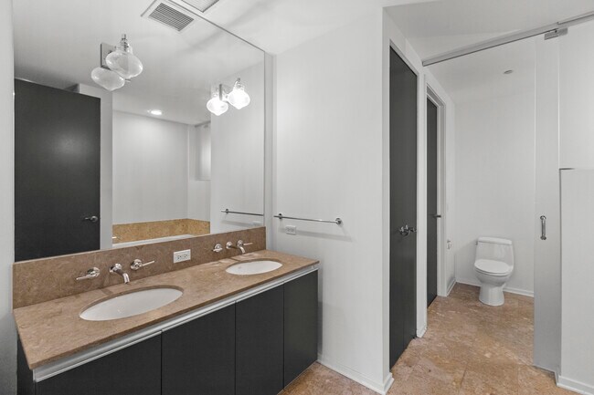 Photo - 600 N Fairbanks Ct Unit 2909