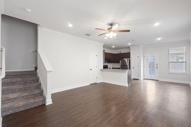 Building Photo - 10303 Candlewood Wy