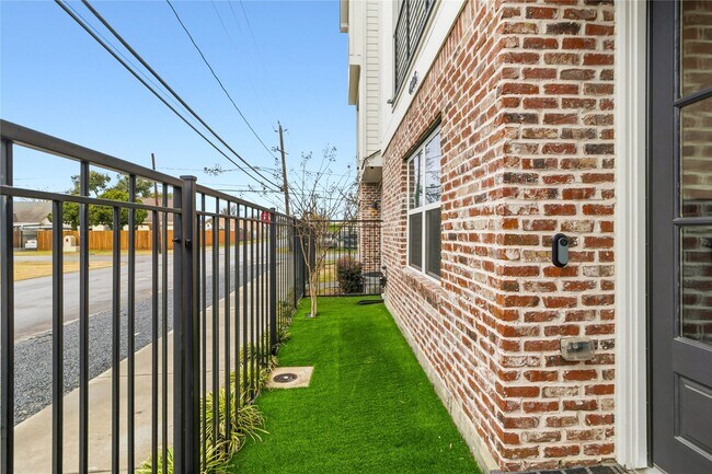 Photo - 4905 Avenue J