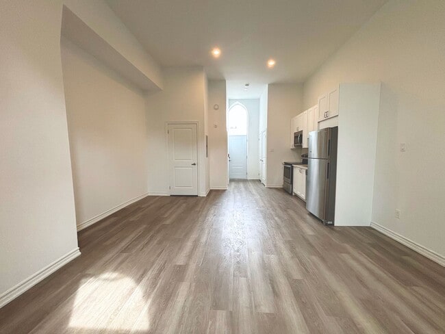 Photo - 16 West- 117 Unit 117