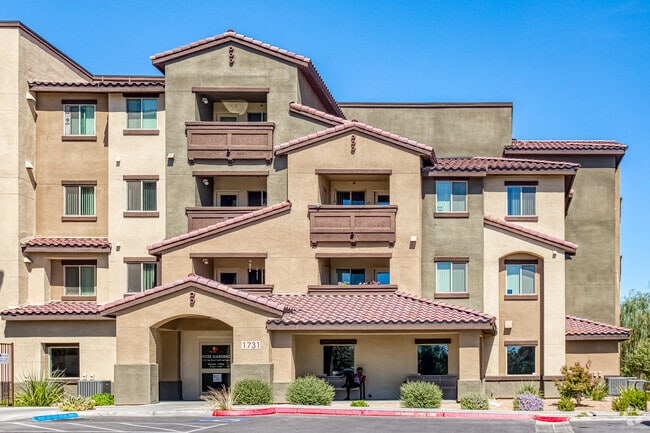 Photo - Rose Gardens