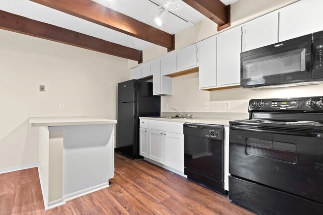 Photo - 1000 Brooks End Ct