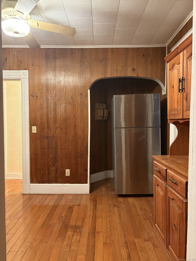 Photo - 345 Norton St Unit 2