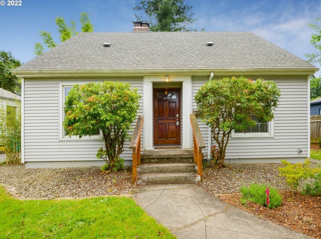 Building Photo - Charming 3 bed + office, 1.5 bath rental home in University Park Portland!