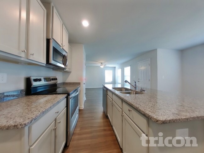 Photo - 561 Fairview Oak Pl