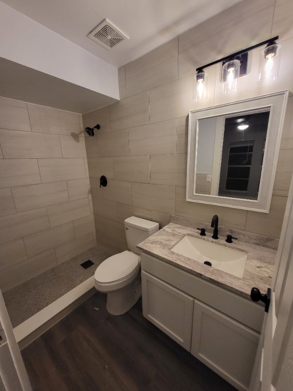 Photo - 105 Dorchester Square