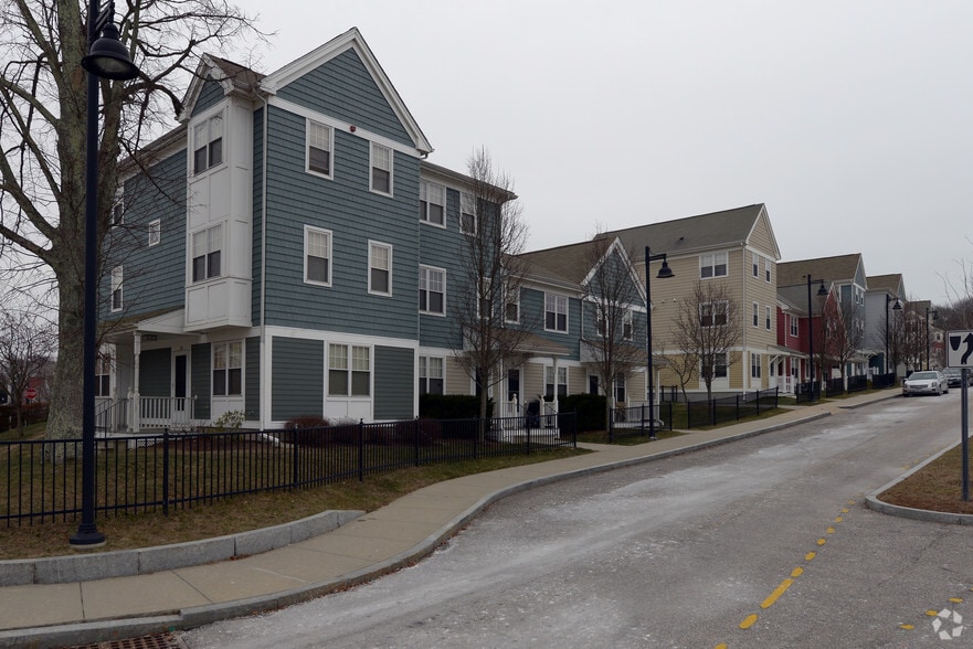 Newport Heights Apartments For Rent in Newport, RI