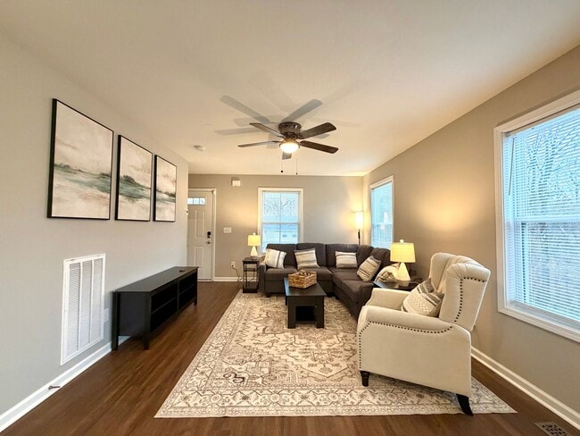 Photo - 925 Woody Hills Dr - Furnished Rental