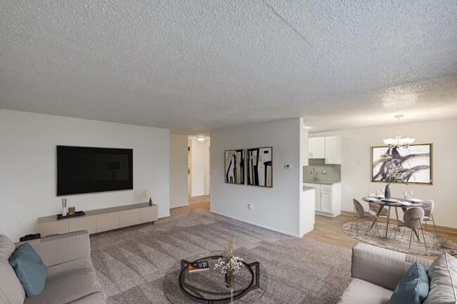 Hilton Village Apartment Homes