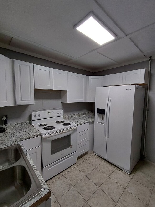 Building Photo - Stinson Unit B