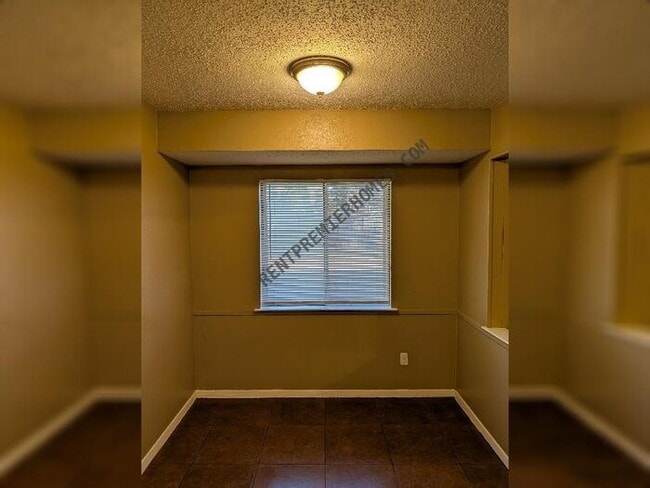 Photo - 1563 Pamela Ln