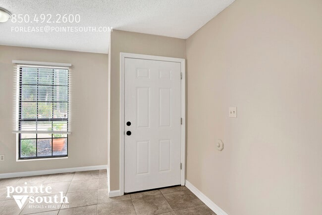 Photo - 6429 Schoel Ln