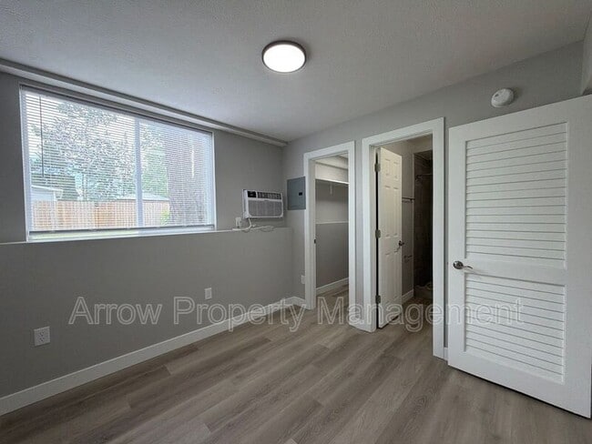 Photo - 877 N 26th St Unit 107