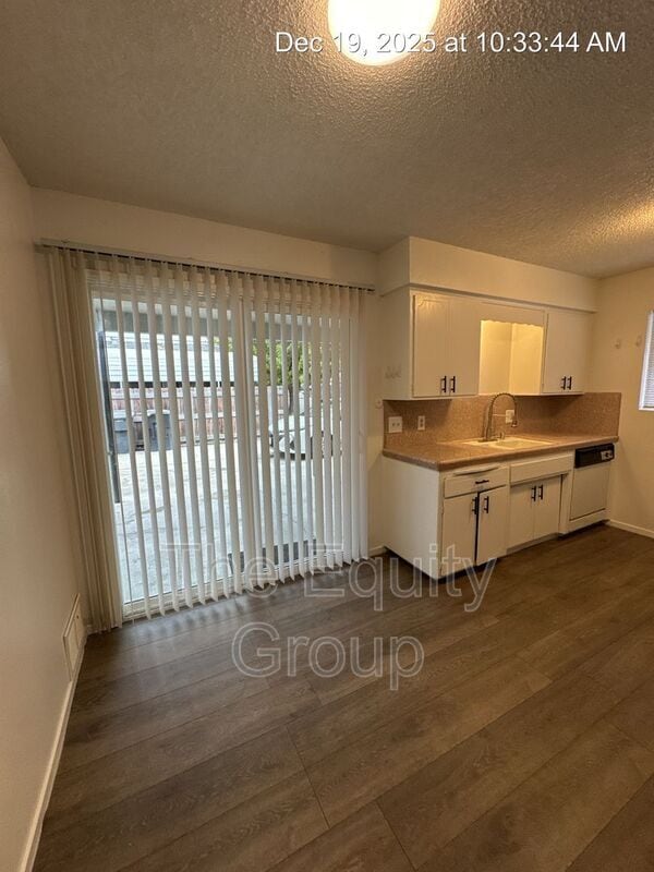 Photo - 2012 S County Center Dr