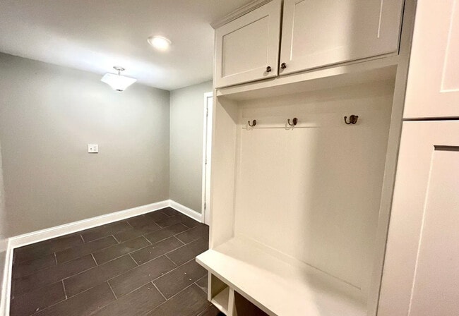 Photo - 311 W Harrison St